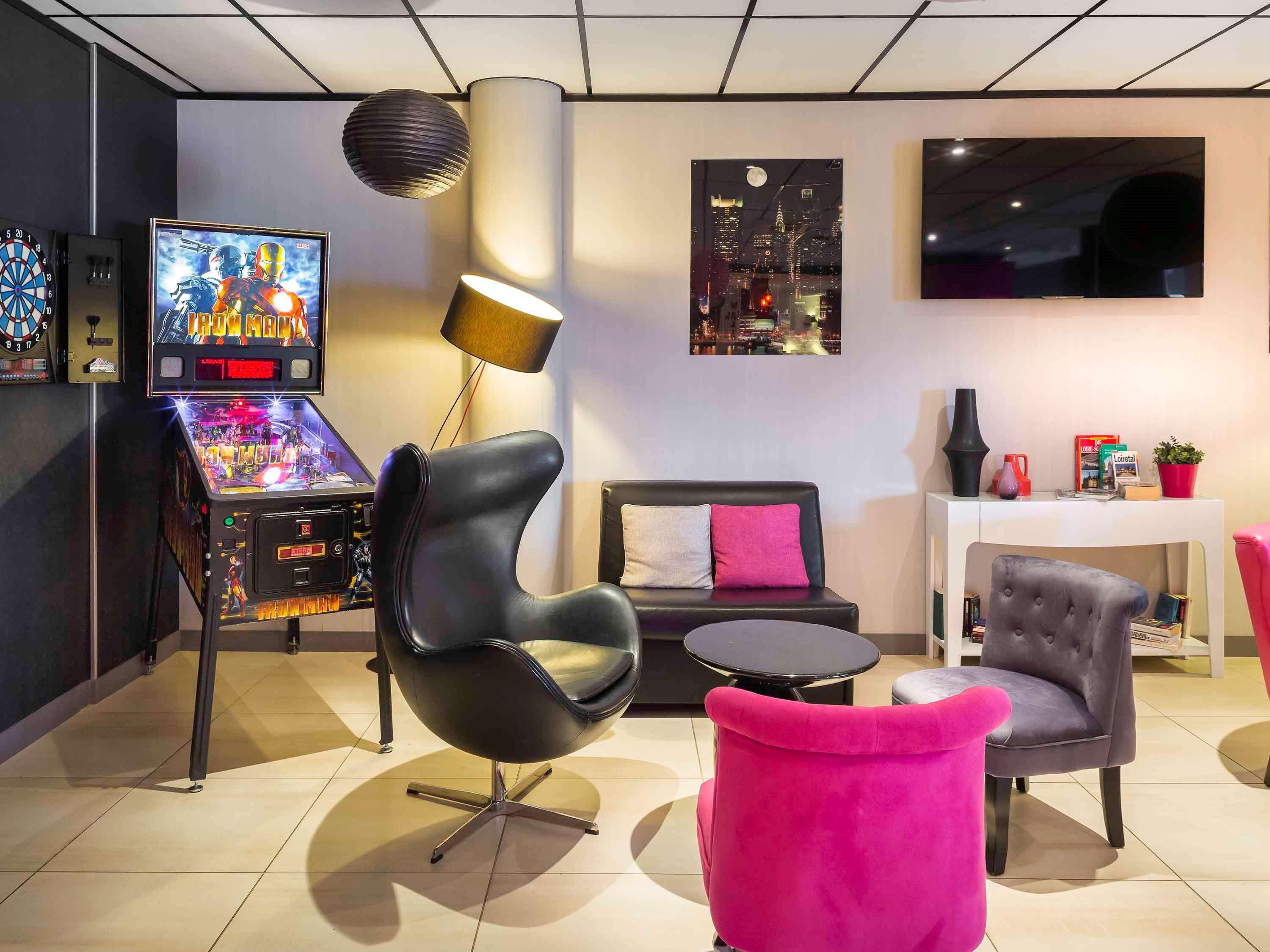 Vista Exterior ibis Styles Blois Centre Gare