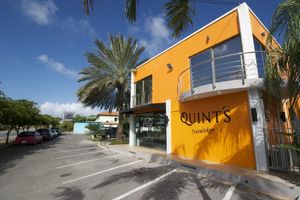 Alojamiento - Quint's Travelers Inn