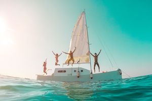 Actividad - Catamarán a Isla Mujeres con snorkel y barra libre