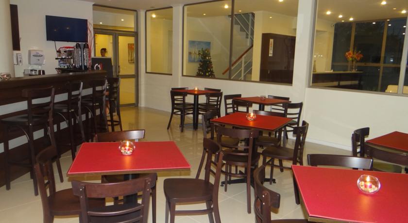 Bar/Salón Hotel del Rio