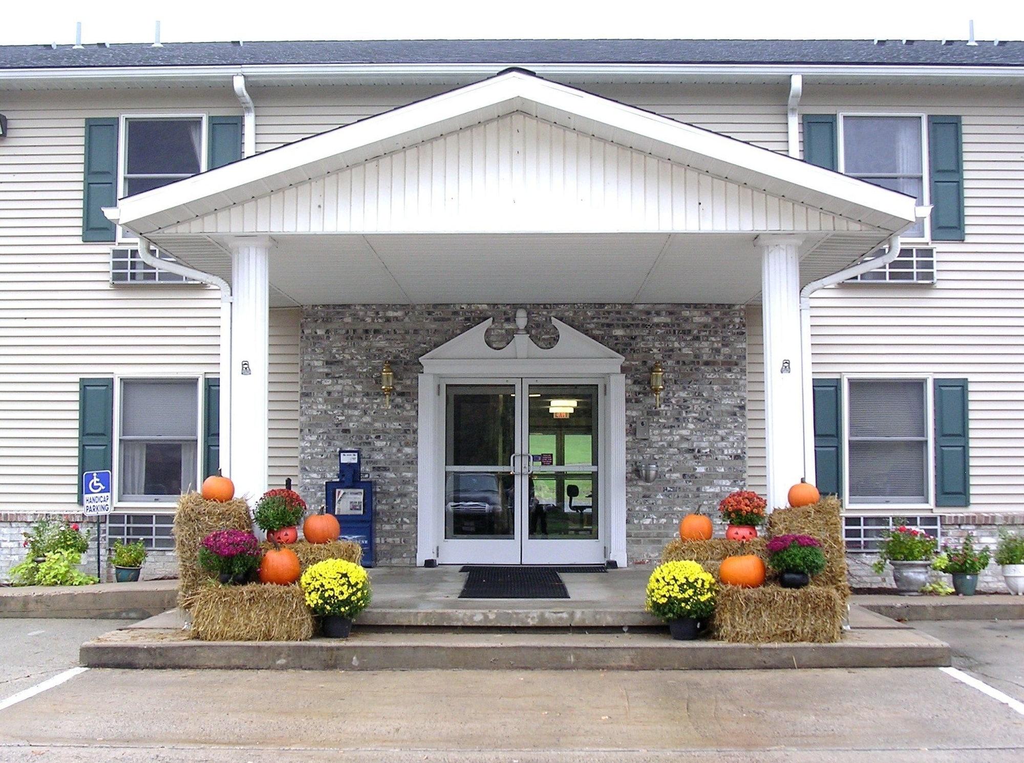 Vista Exterior Keyser Inn