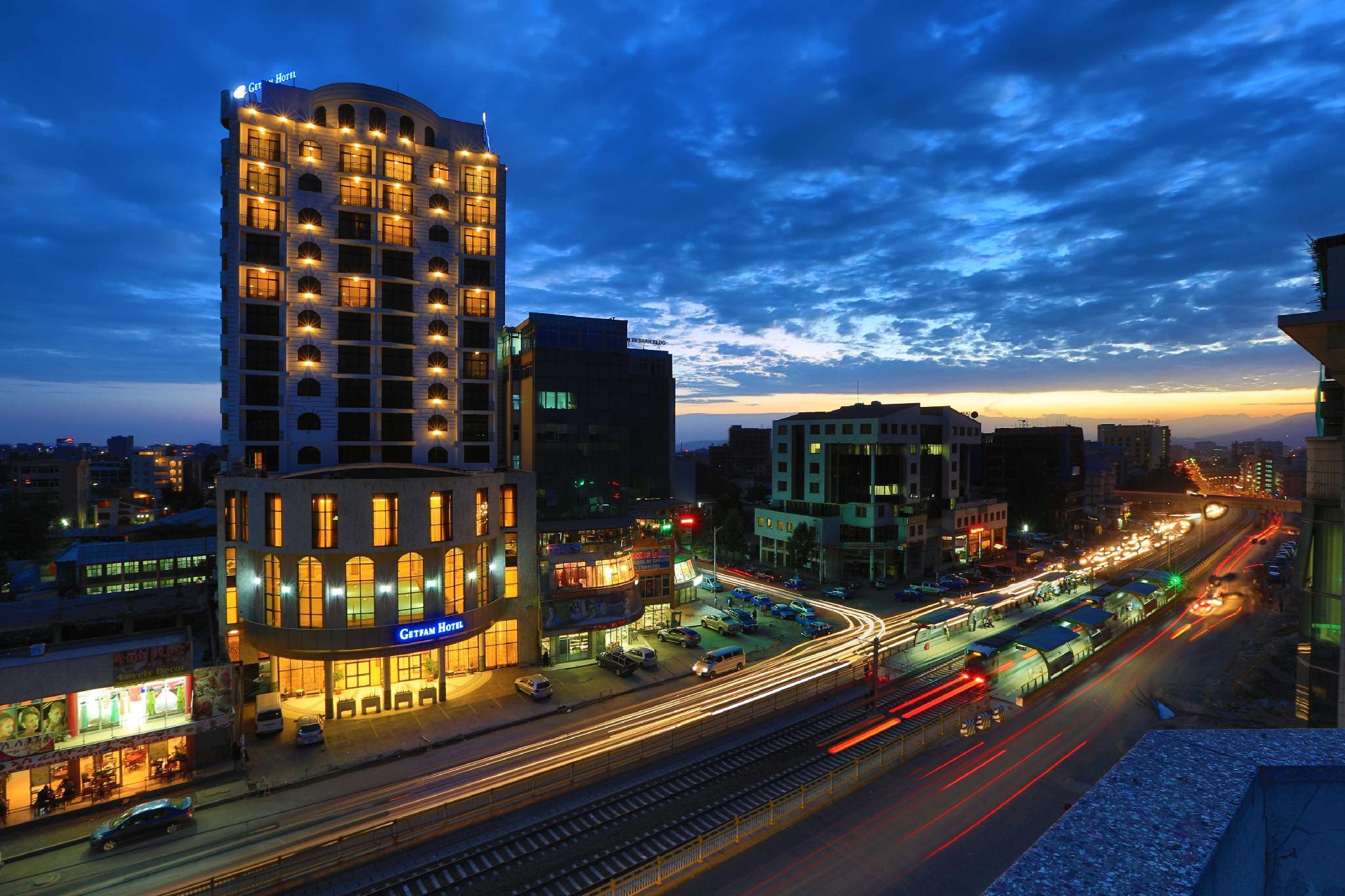Vista Exterior Getfam Hotel