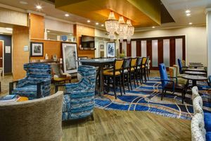 Alojamiento - Hampton Inn & Suites Columbus