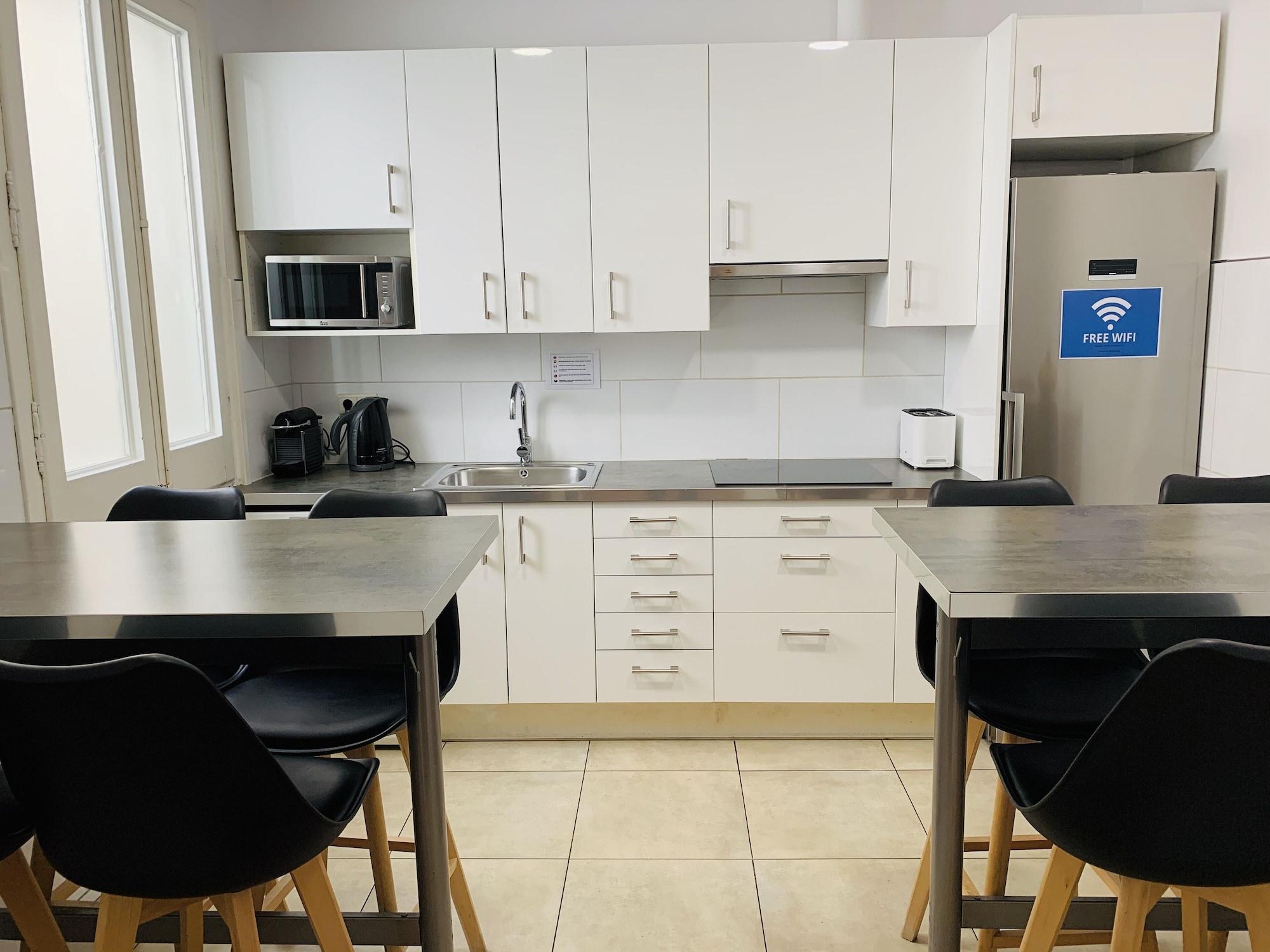 Comodidades del Alojamiento Super Balmes Guest House