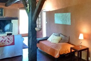 Alquiler Vacacional - Discover tranquillity in this delightful Périgordian holiday cottage nestled in a serene woodland se