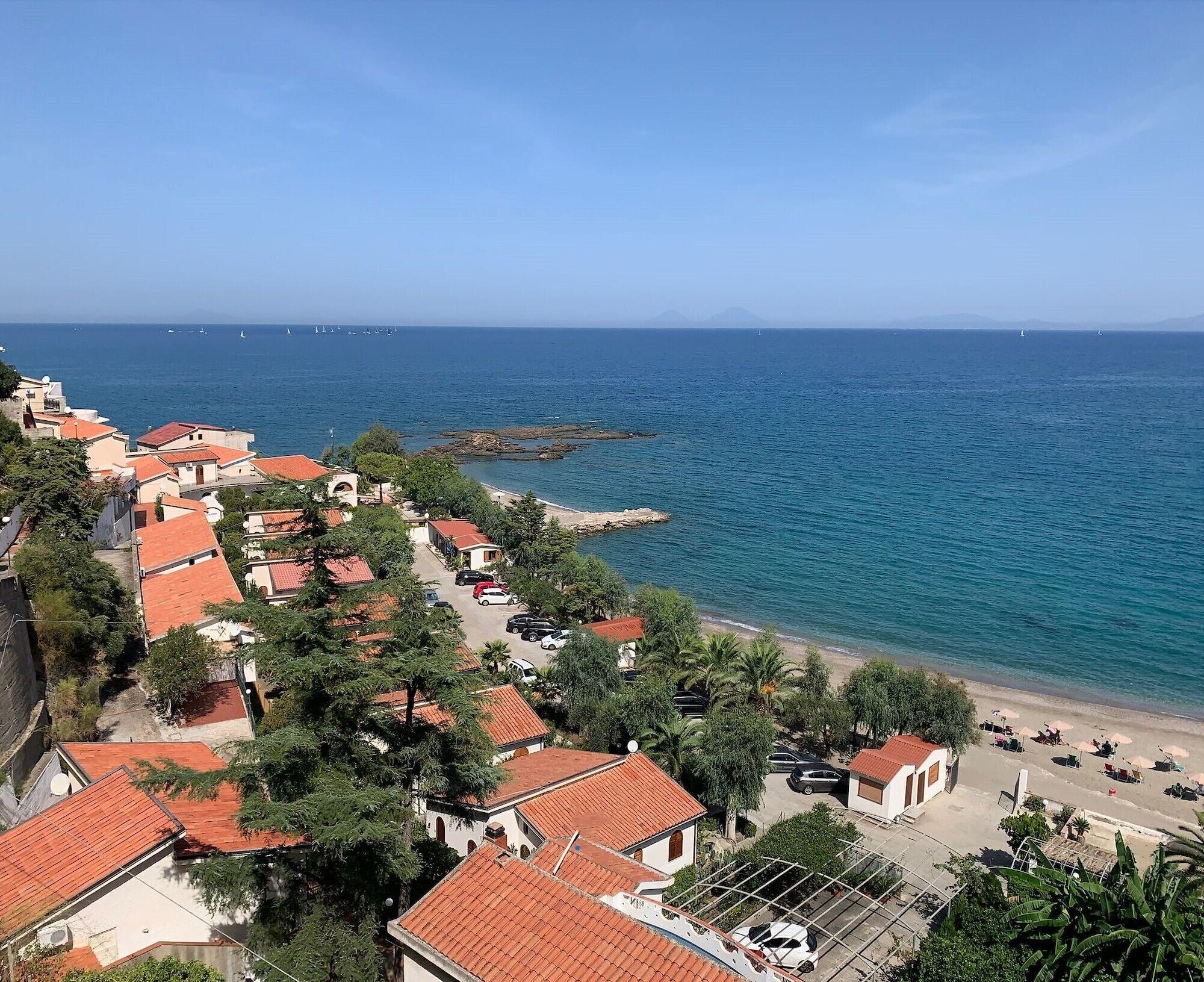 Vista Exterior Testa di Monaco Natural Beach