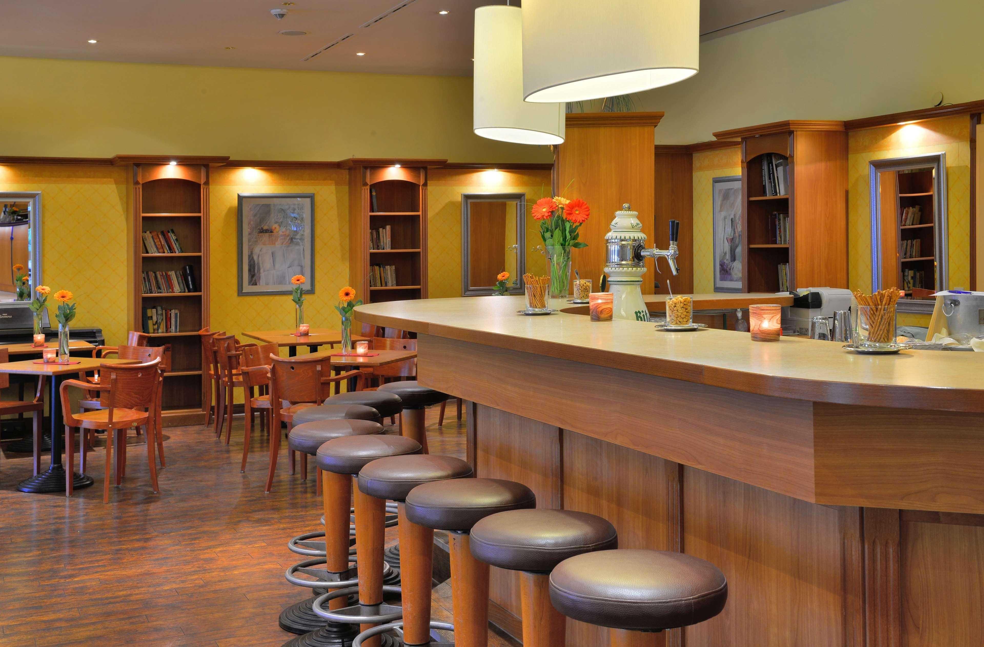 Bar/Salón Amber Hotel