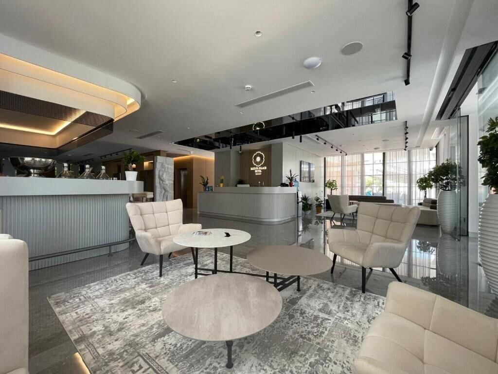 Vista Lobby Rozafa Palace Hotel