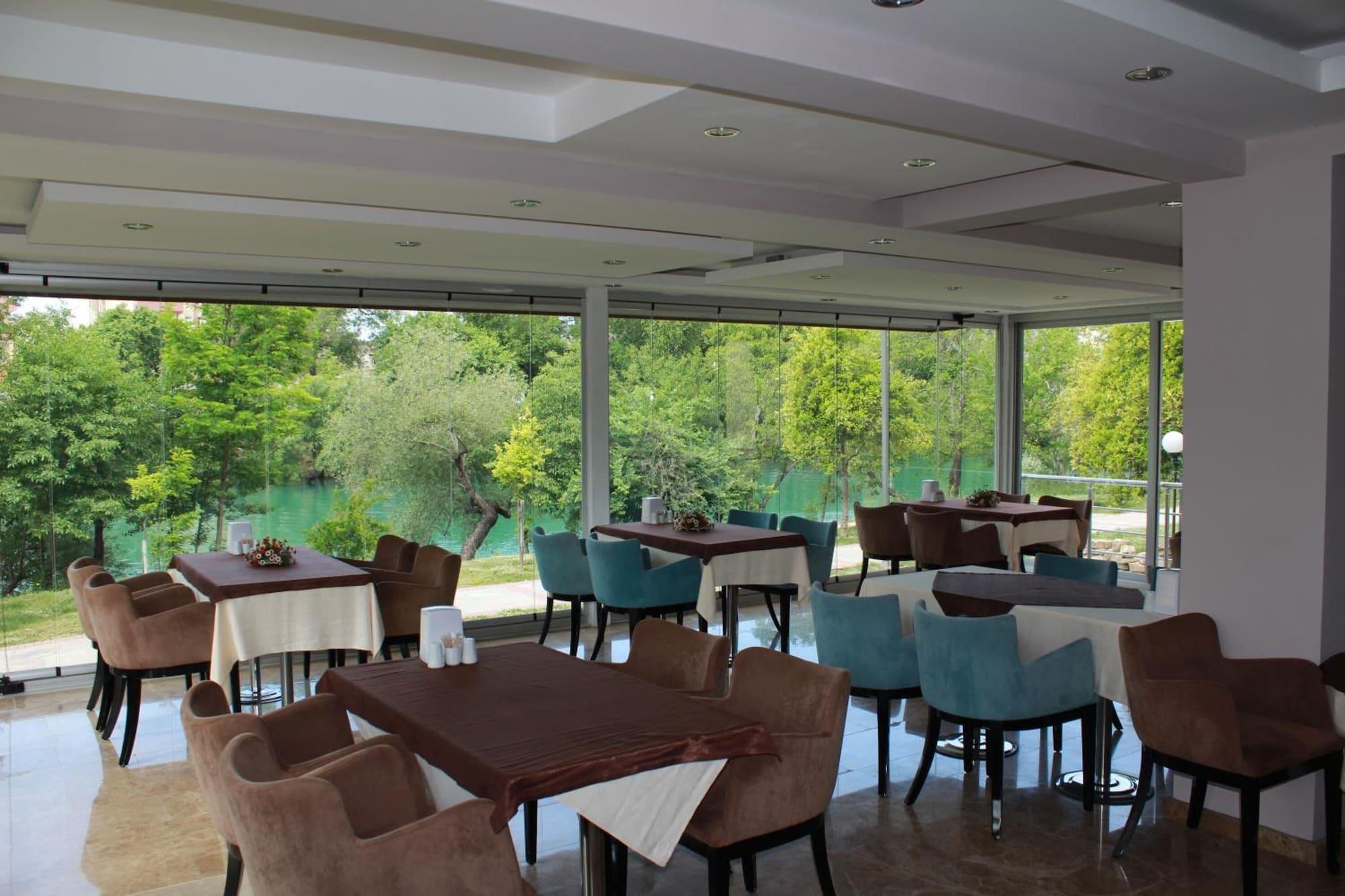 Restaurant River Boutique Hotel