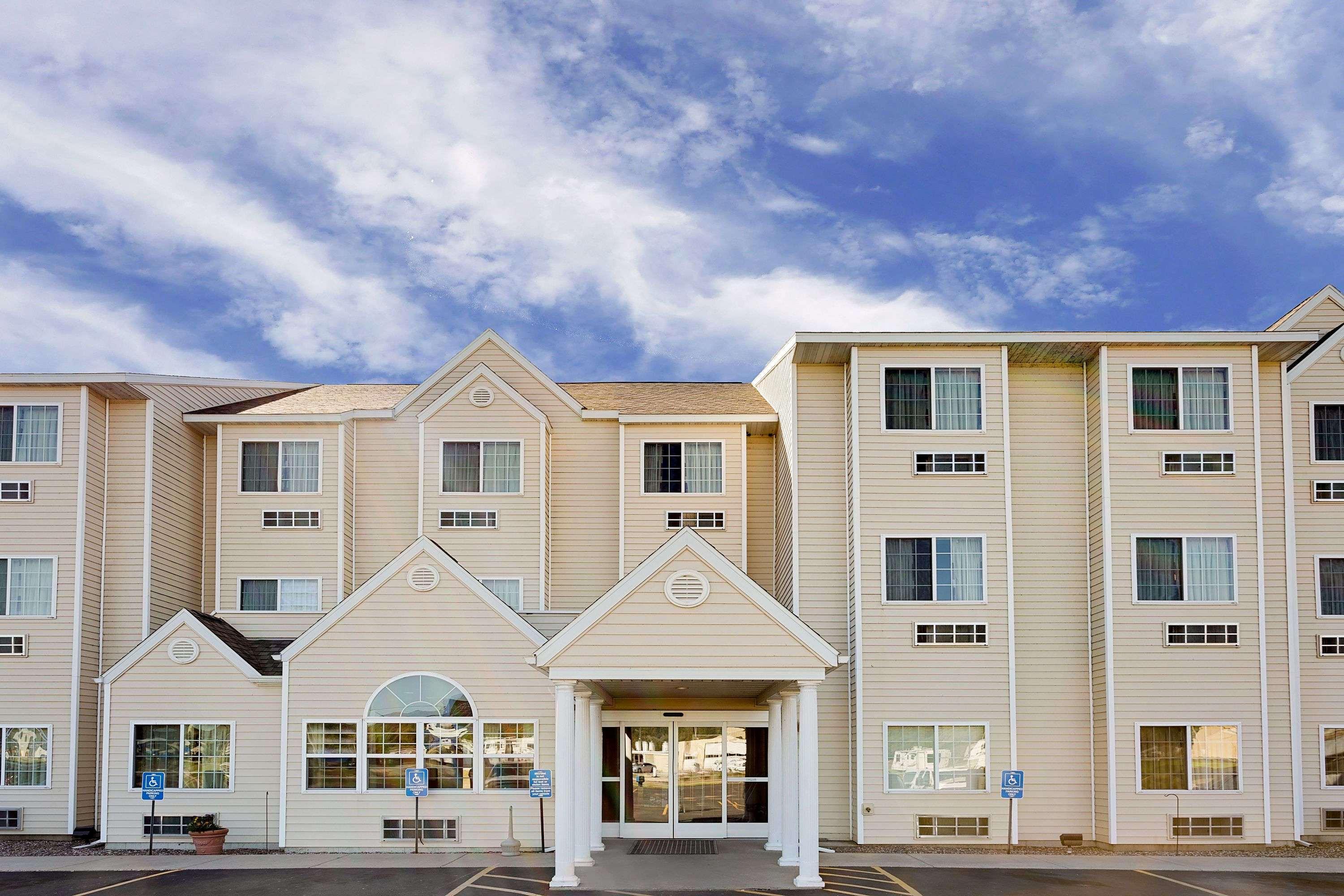 Vista Exterior Microtel Inn & Suites by Wyndham Prairie du Chien