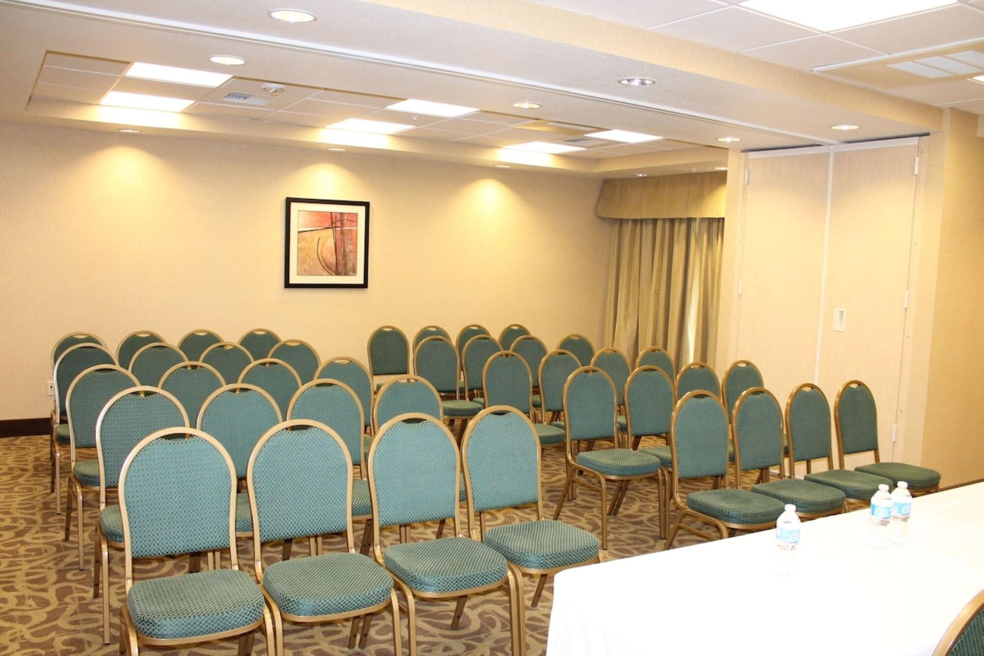 Sala de Reuniones University Hotel - Davis Area by IHG