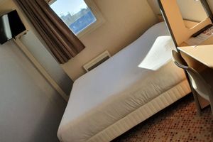 Alojamiento - Welcomotel Coignières