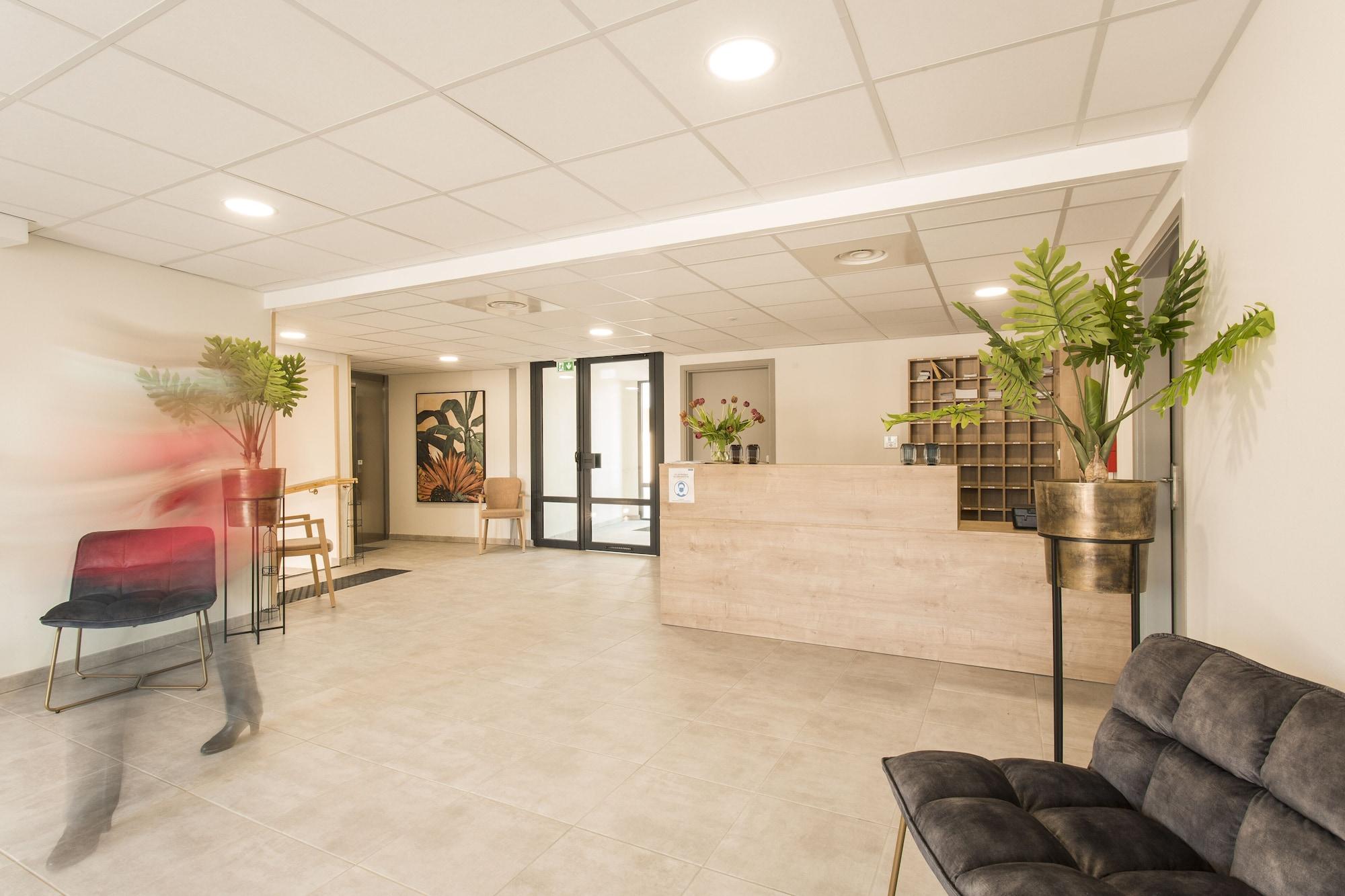 Vista Lobby Zenao Appart'hôtels Villeneuve-lès-Avignon