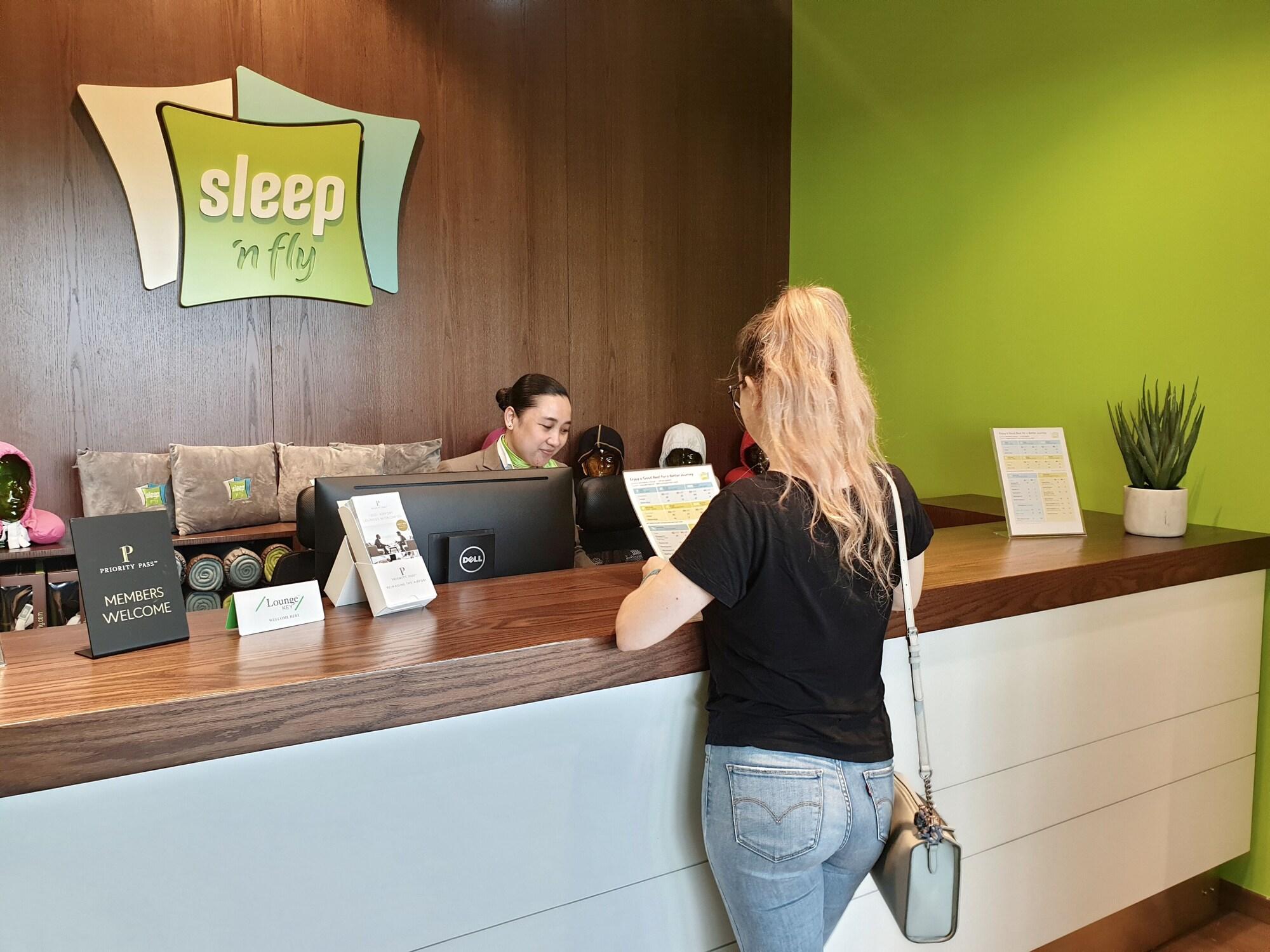 Vista Lobby Sleepover Terminal 1, Concourse D – formerly sleep ‘n fly