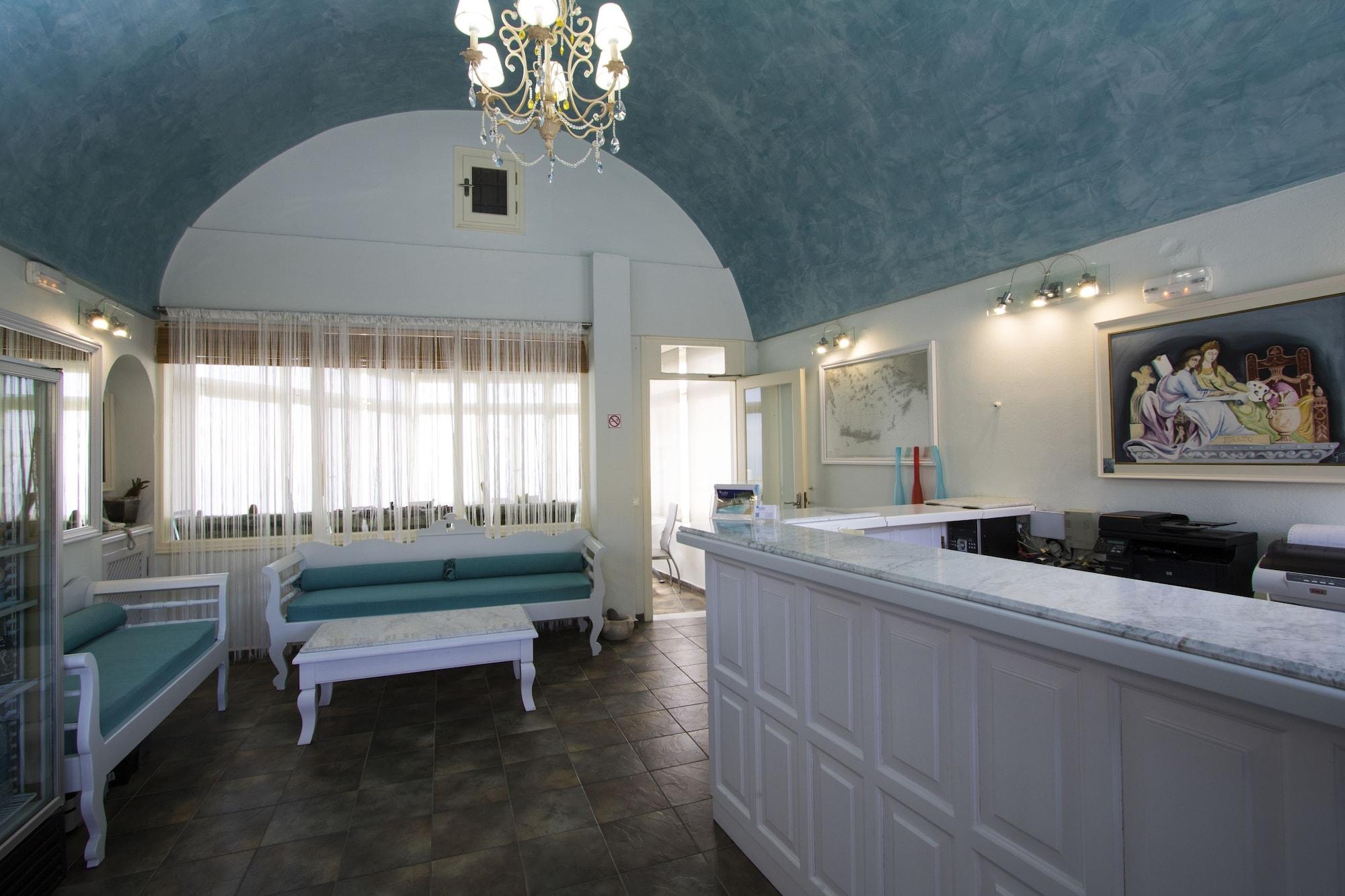 Vista Lobby Erato Apartments
