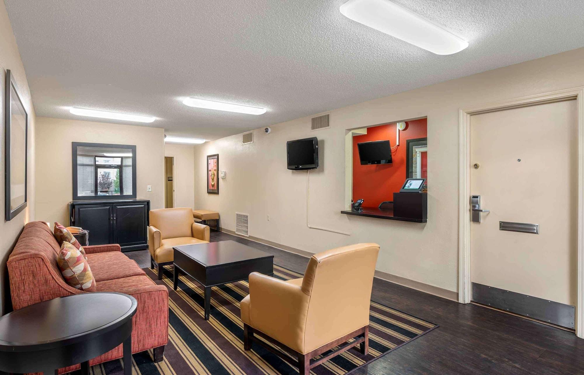 Vista Lobby Extended Stay America Suites Evansville East