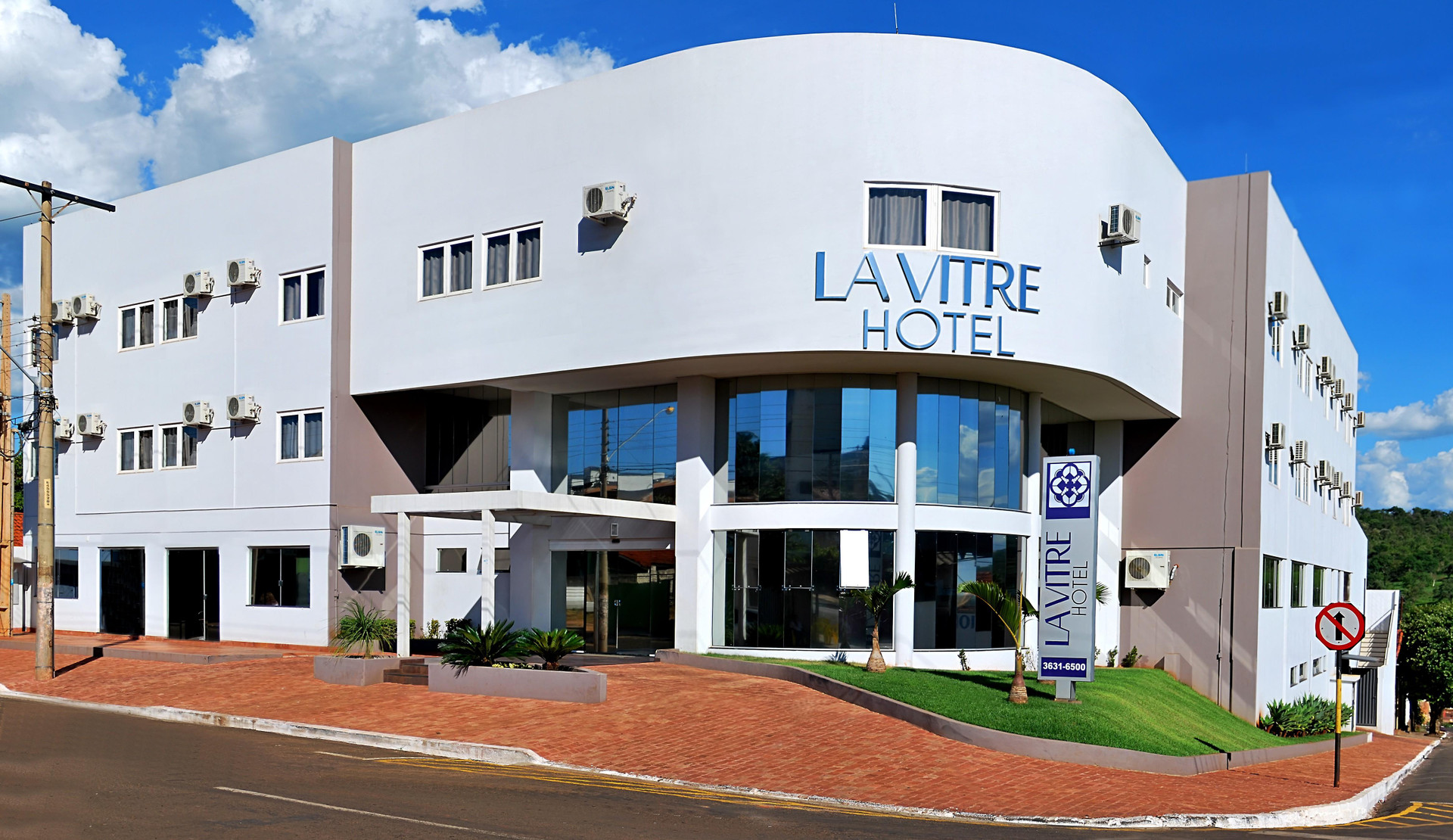 Vista Exterior La Vitre Hotel