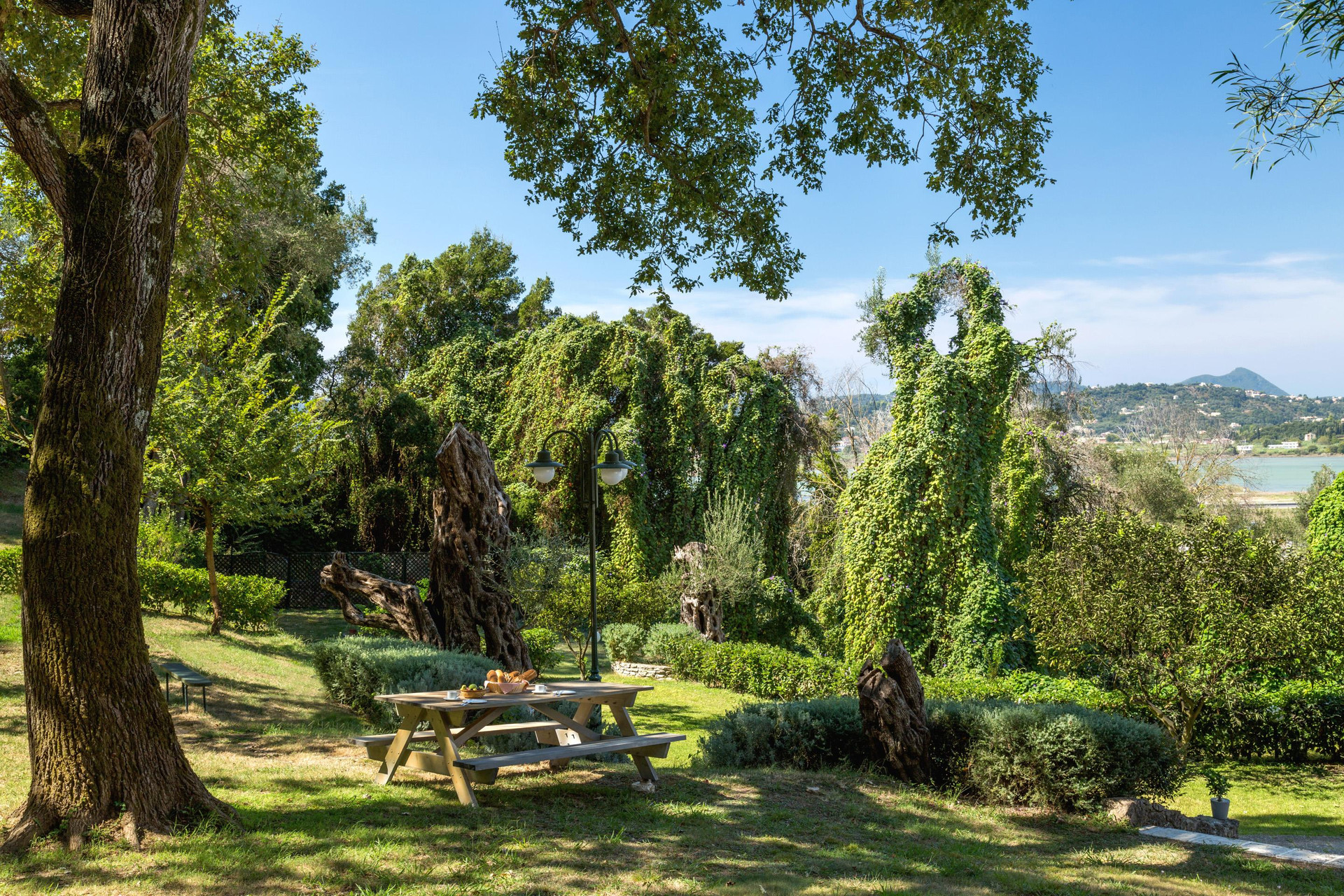 Vista Exterior Divani Corfu Palace