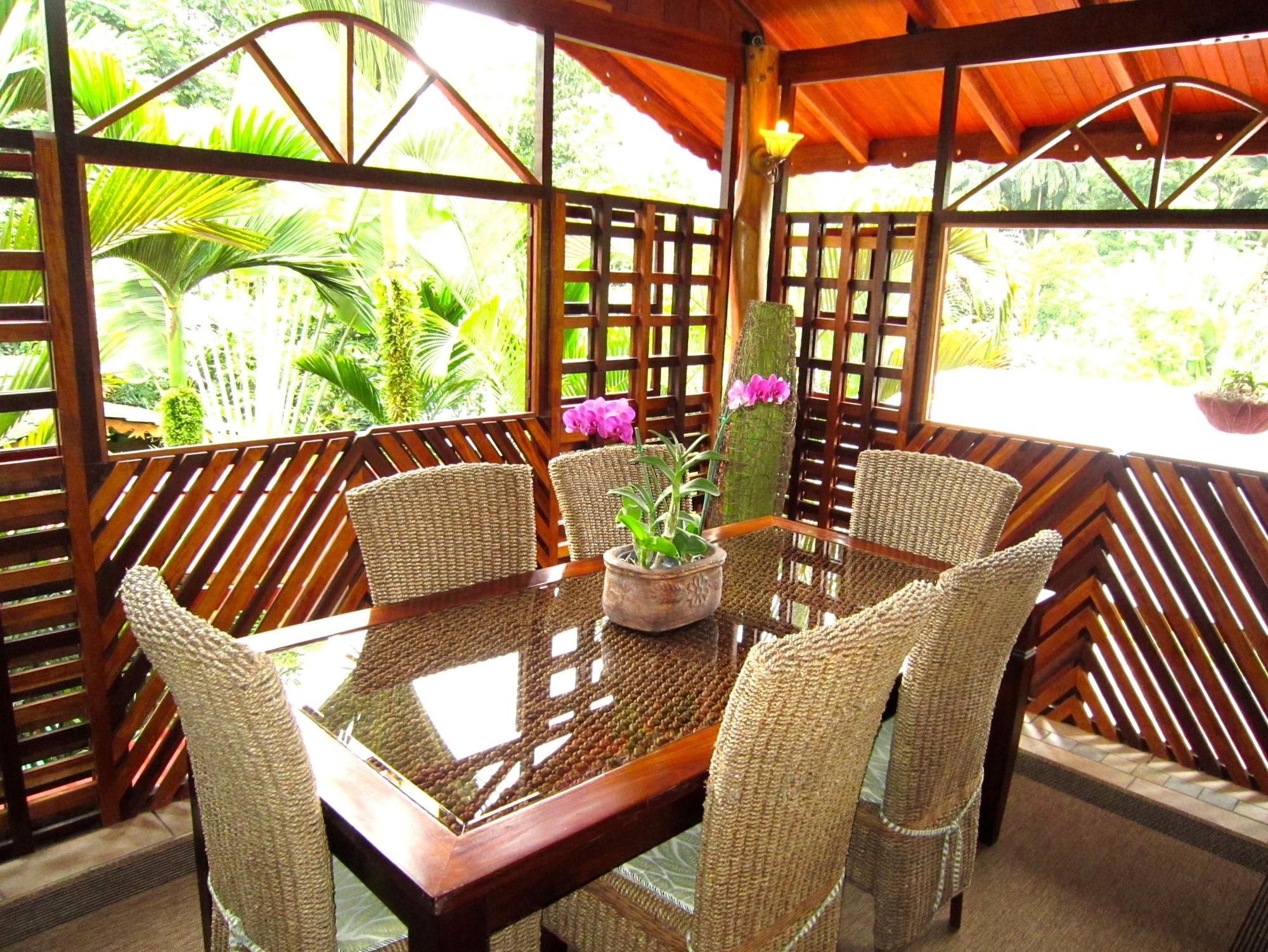 Restaurant Physis Caribbean Bed & Breakfast
