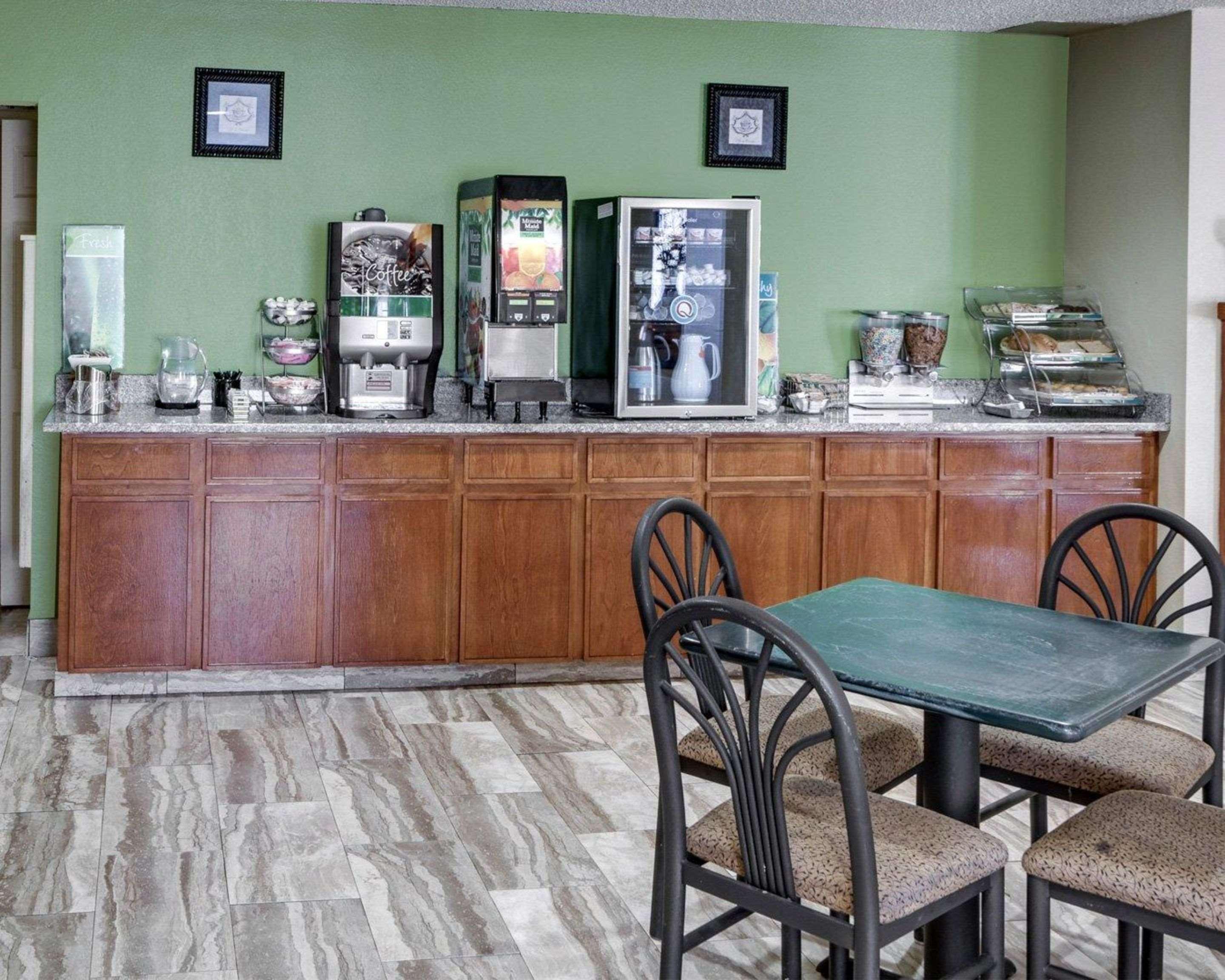 Restaurant Quality Suites Baton Rouge East - Denham Springs