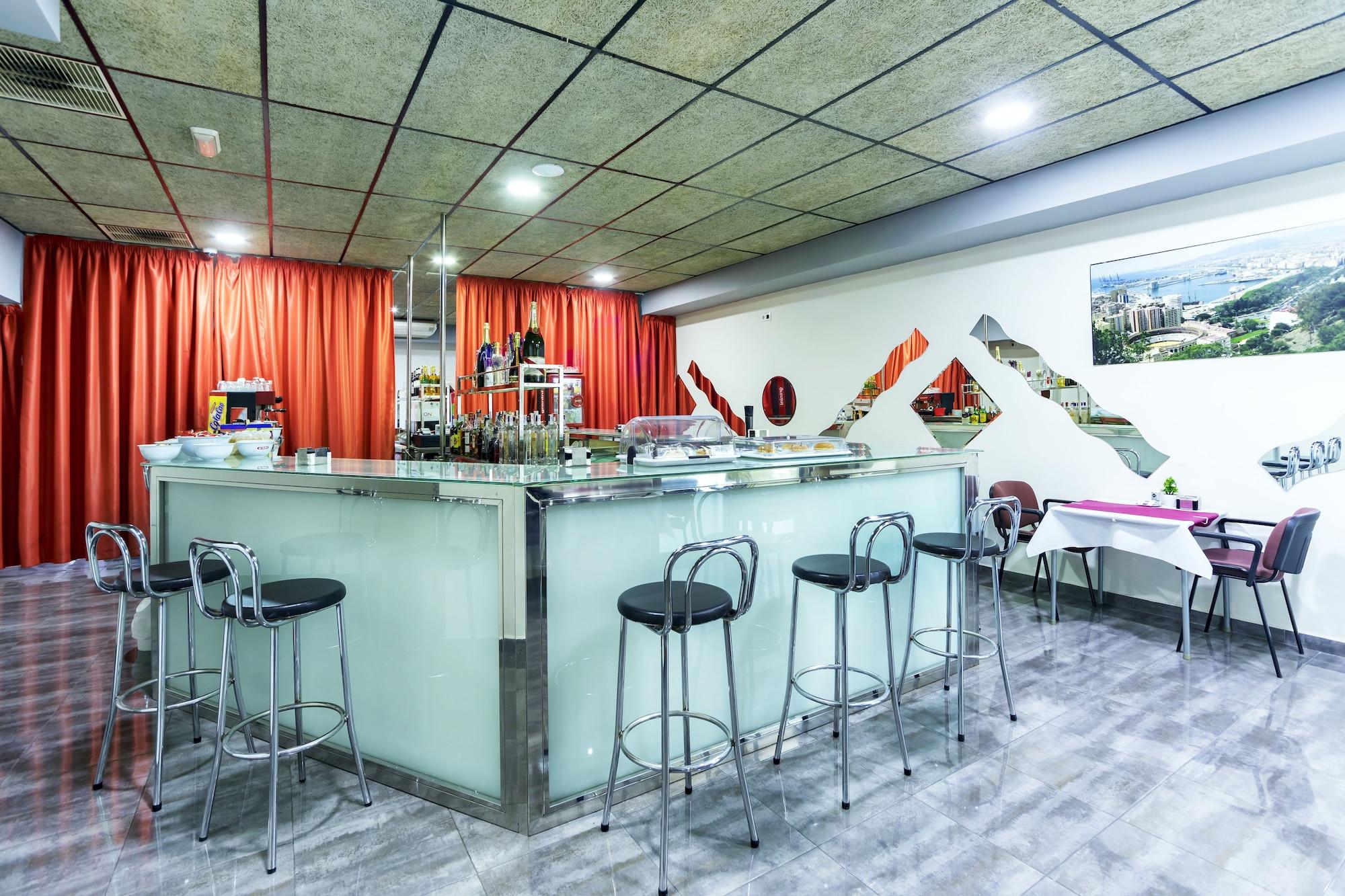 Bar/Salón Hostal Ciudad Jardin