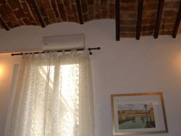 Vista Exterior Guest House Santambrogio