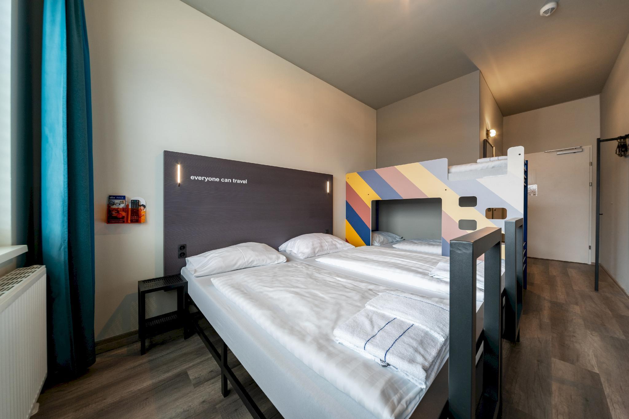 Habitación a&o Graz Hauptbahnhof - Hostel