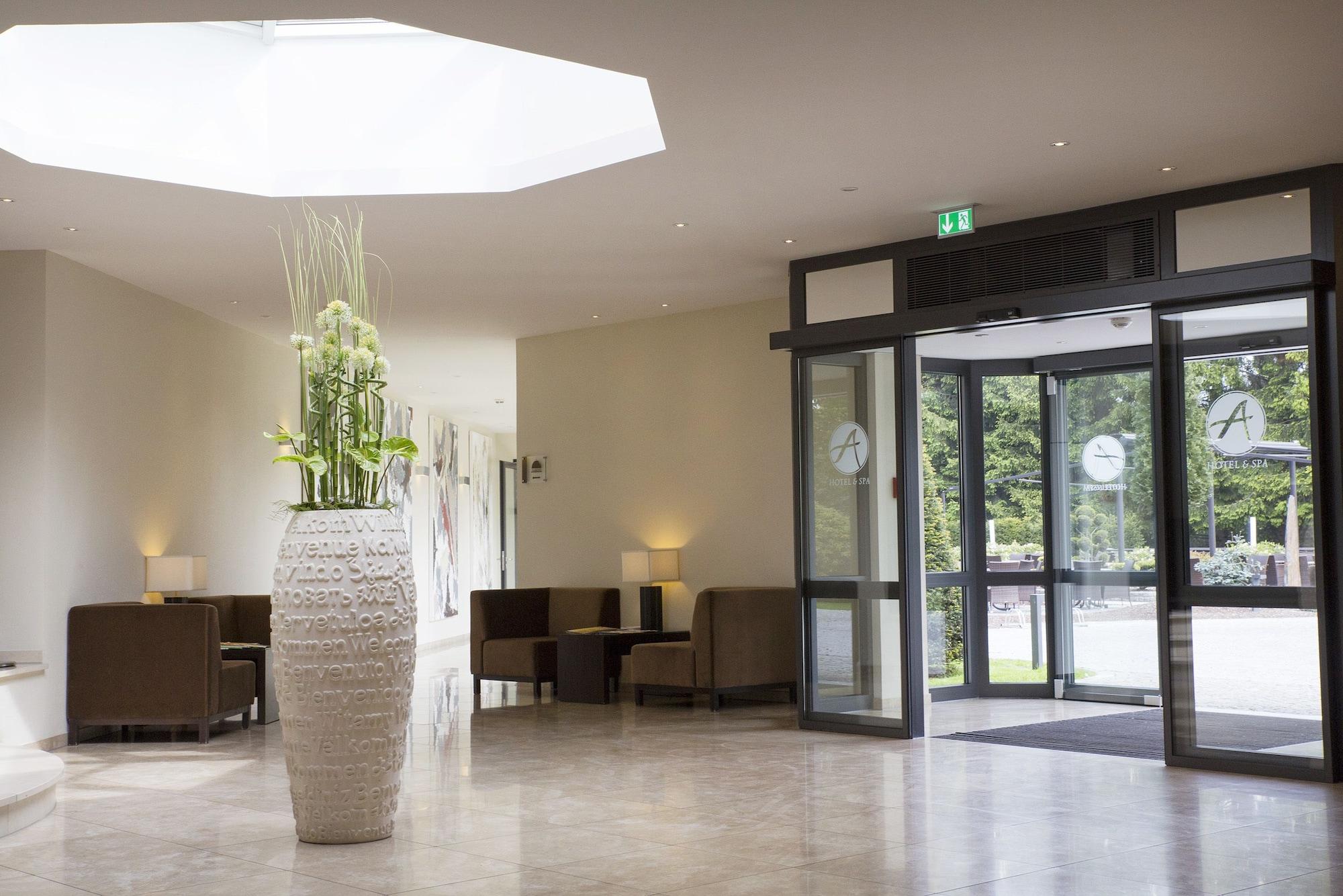 Vista Lobby L'Arrivée Hotel & Spa