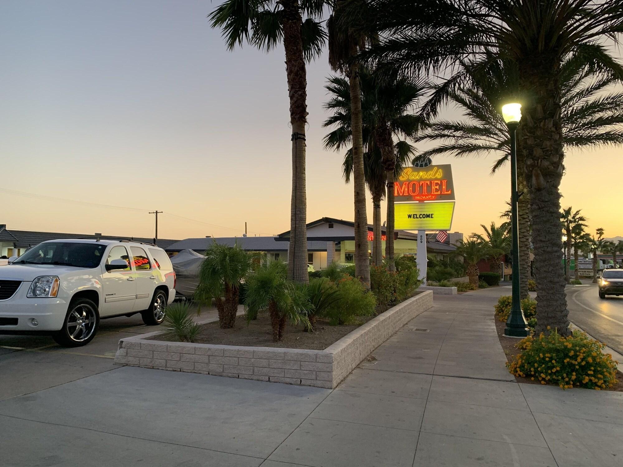 Vista Exterior The Sands Motel