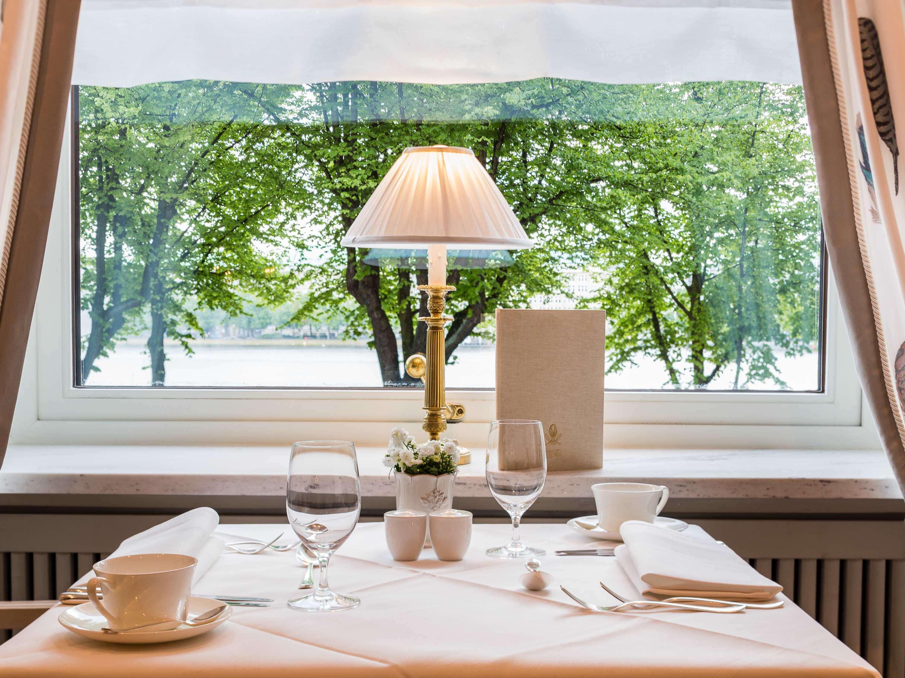 Restaurant Fairmont Hotel Vier Jahreszeiten Hamburg
