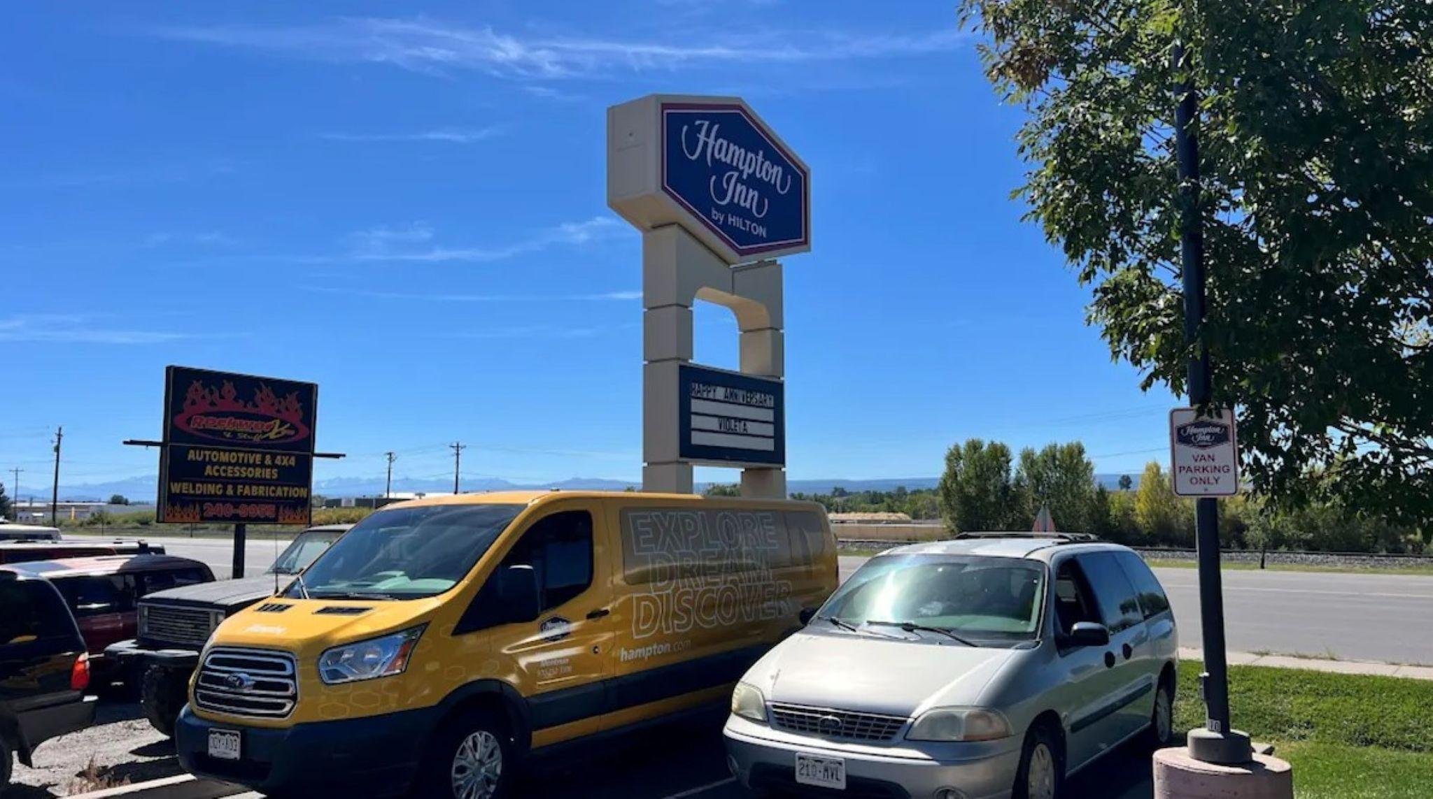 Vista Exterior Hampton Inn Montrose