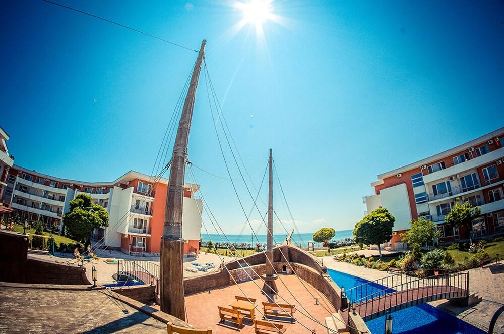 Vista Exterior Menada Privilege Fort Beach