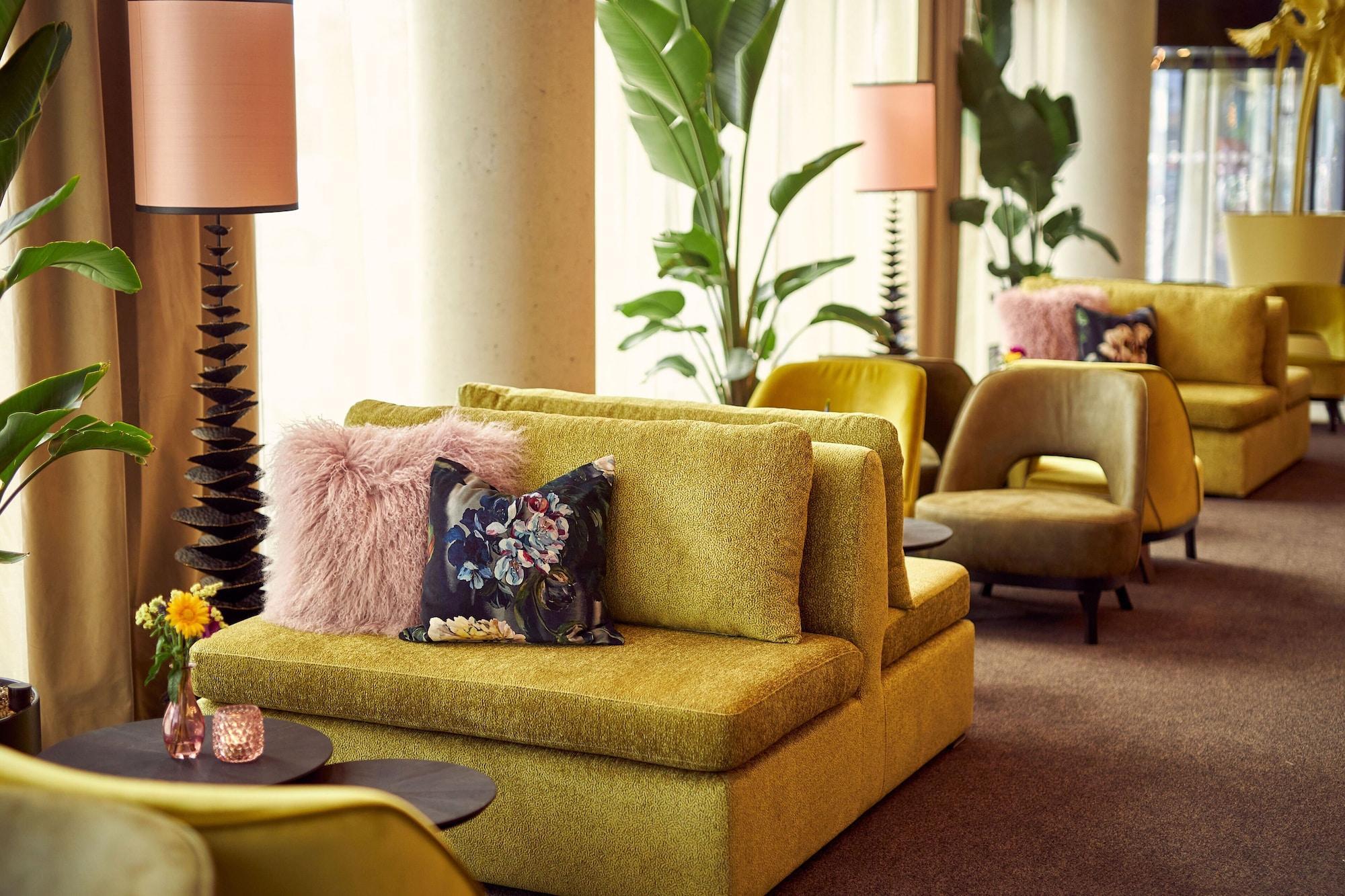 Vista Lobby Van der Valk Hotel Gent