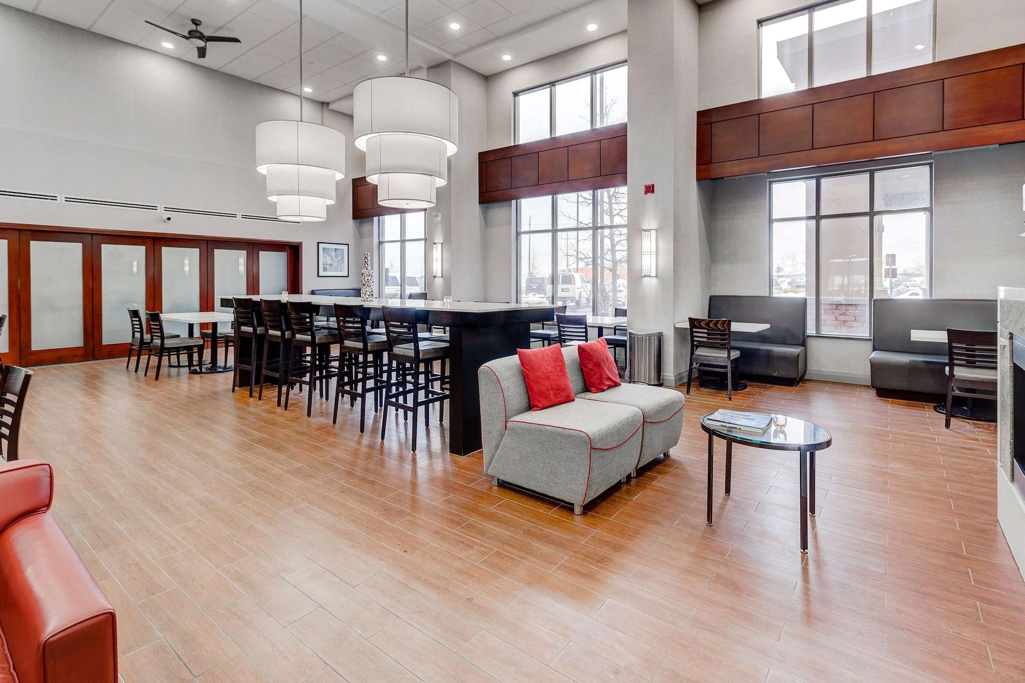 Restaurant Hampton Inn & Suites by Hilton Brantford Conference Centre