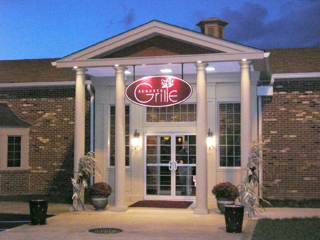 Restaurant Red Roof Inn & Suites Wilmington - New Castle