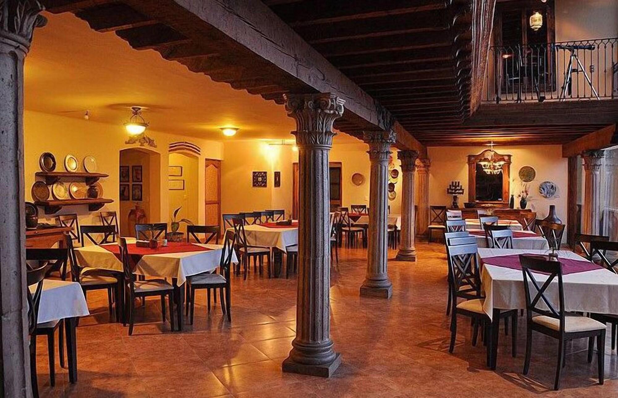 Restaurant Hotel Porton Del Cielo