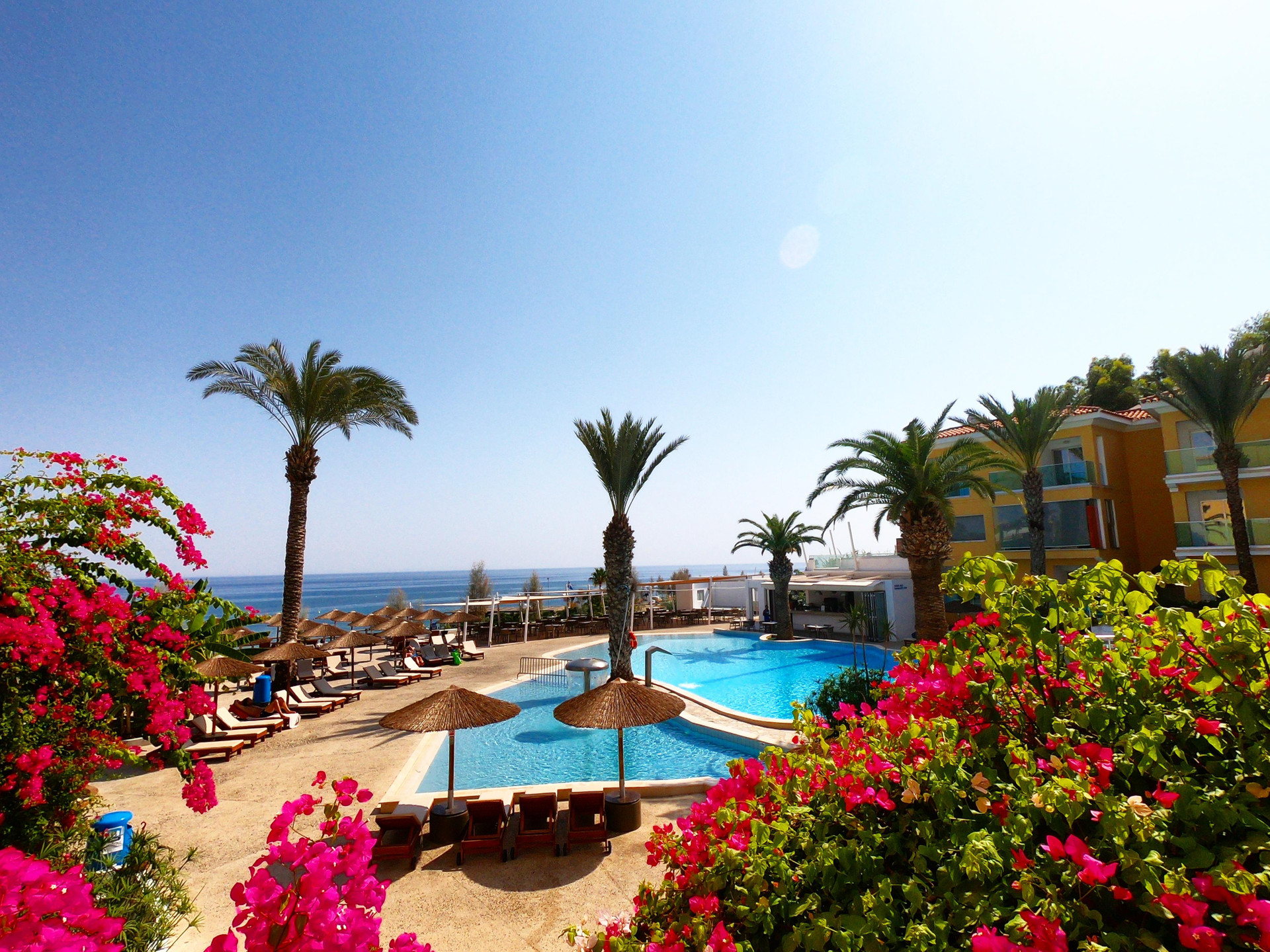 Vista Exterior Malama Beach Holiday Village