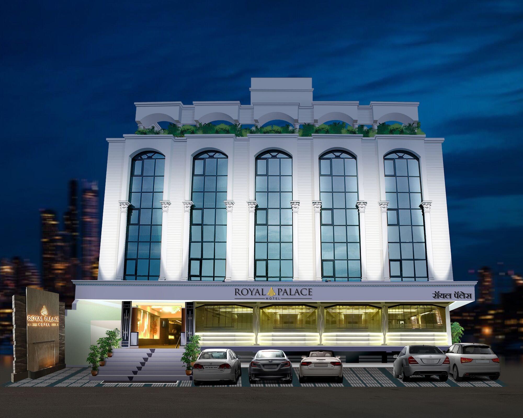 Varios Hotel Royal Palace