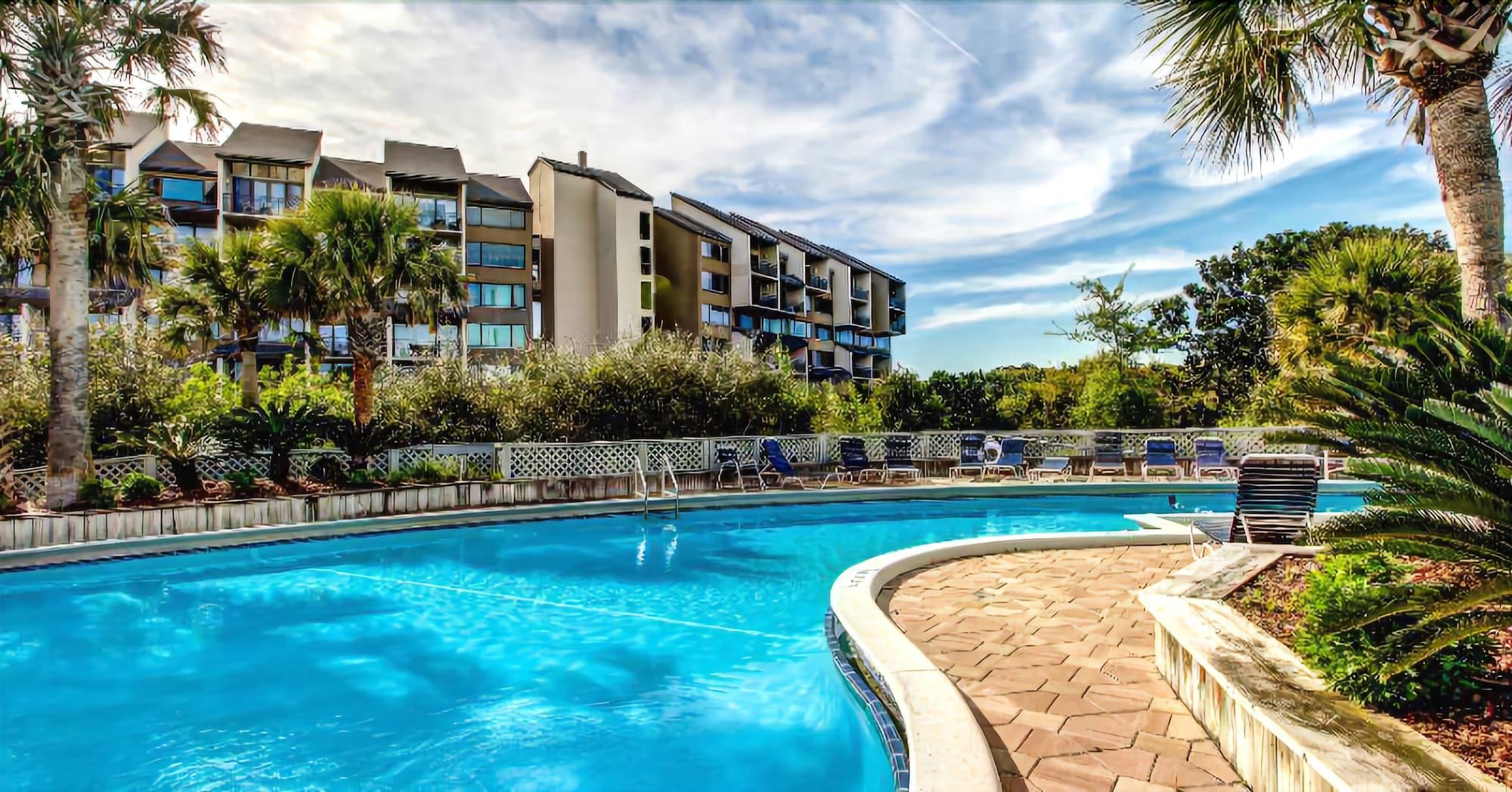 Vista Piscina 1102-beach-walker