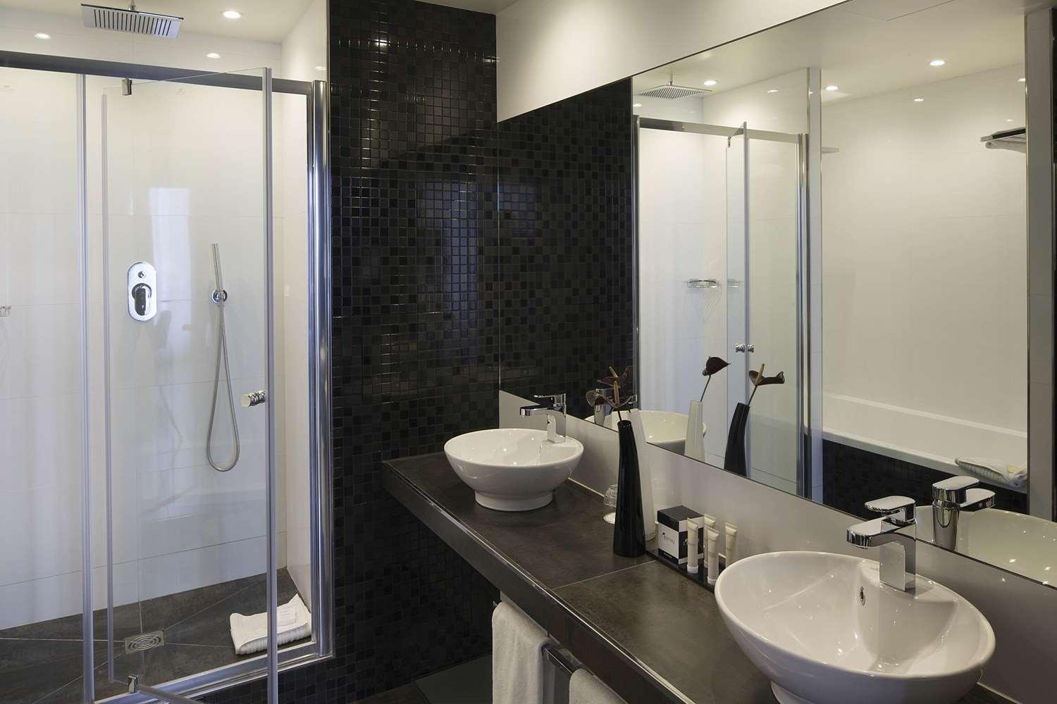 Hotel L'Empire Paris