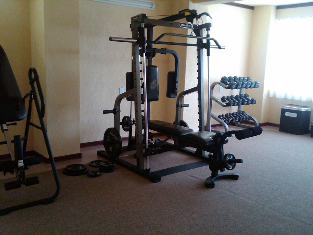 Gimnasio Howard Johnson by Wyndham Toluca