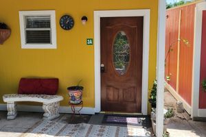 Alquiler Vacacional - Cozy Villa 10 minutes walk to riverwalk, Hemispher park and convenstion center.