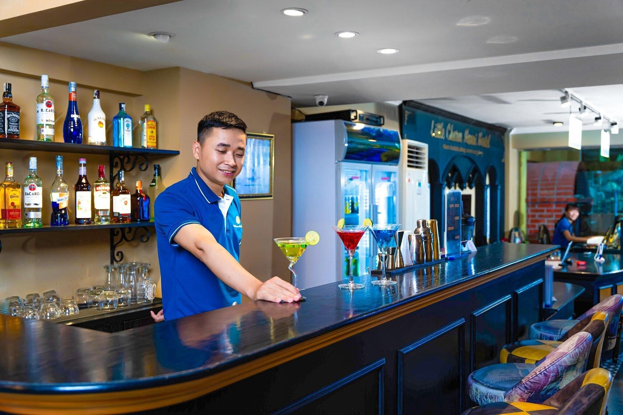 Bar/Salón Little Charm Hanoi Hostel