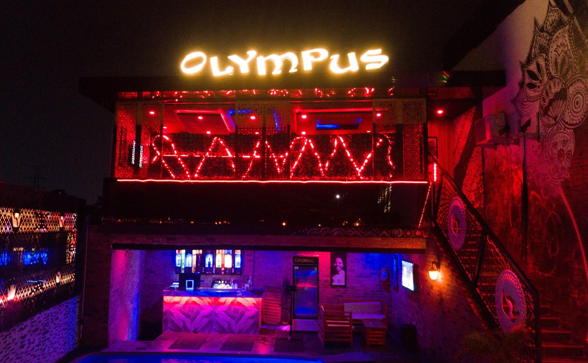 Bar/Salón OLYMPUS HOTEL & SUITES