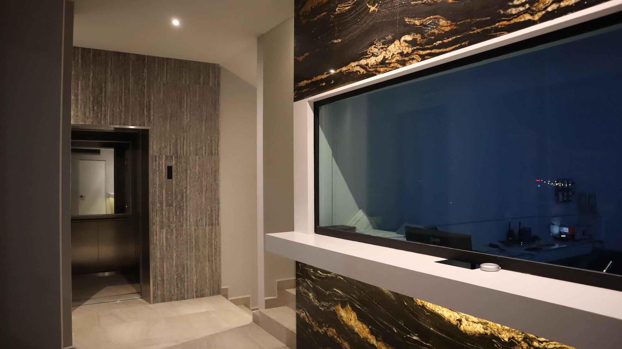 Vista Lobby Hotel Myst