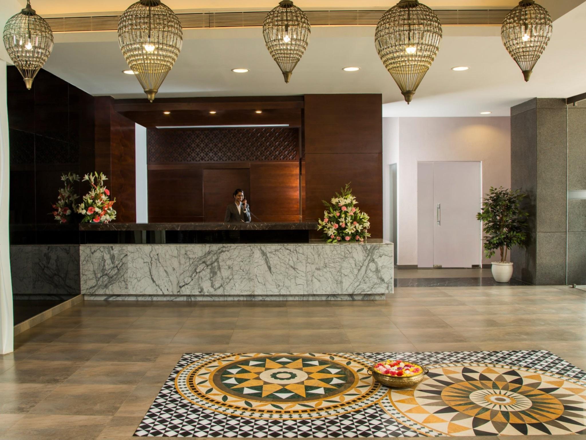 Vista Lobby The Raviz Calicut