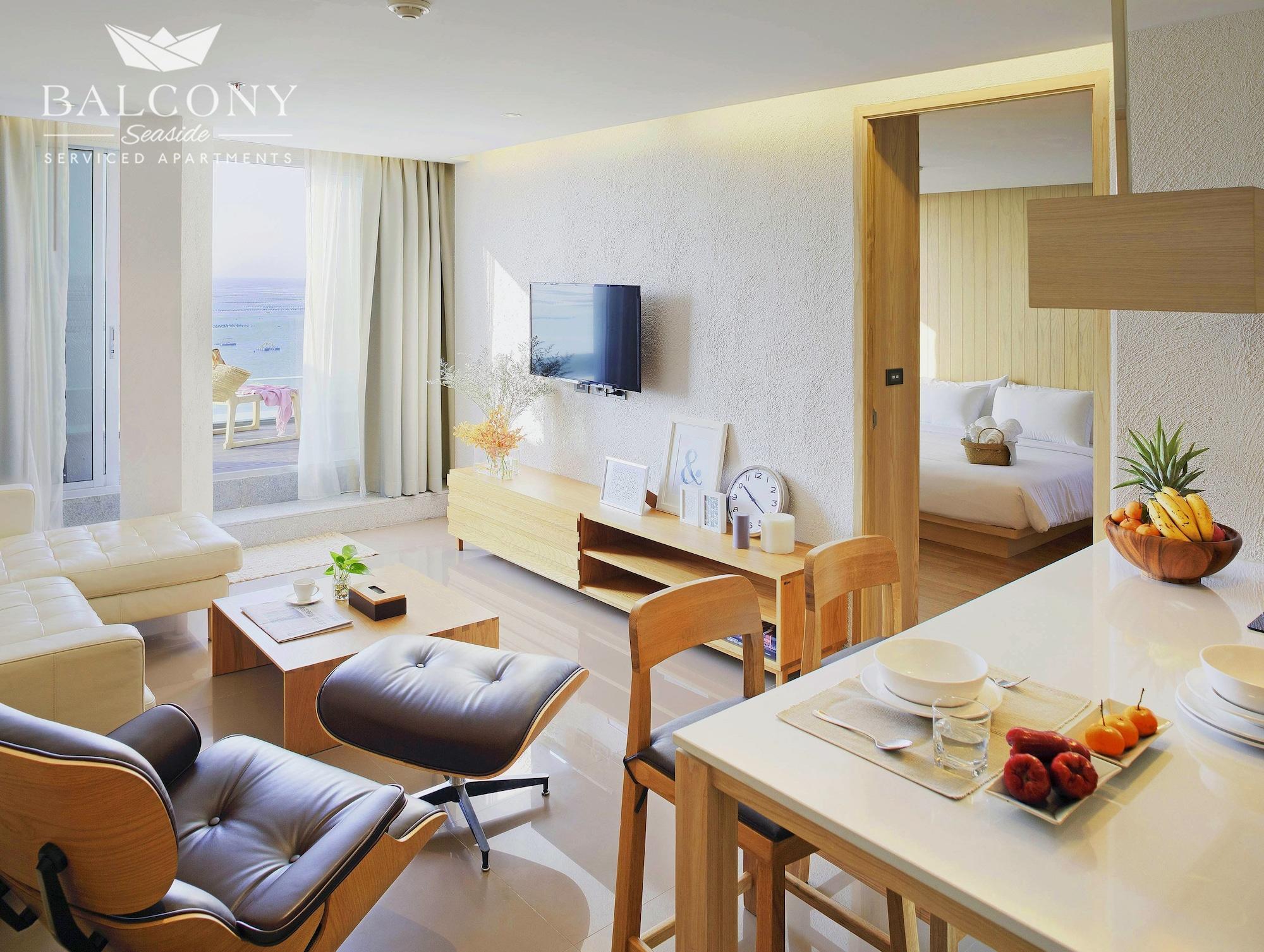 Centro de Negocios Balcony Seaside Sriracha Hotel Serviced Apartments