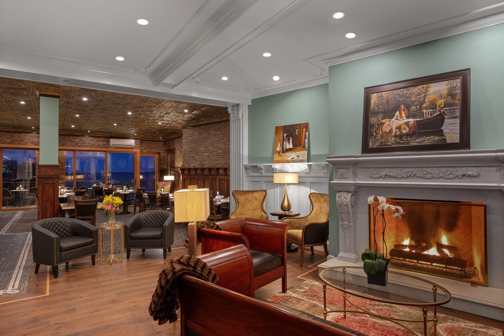 Vista Lobby Rockport Harbor Hotel