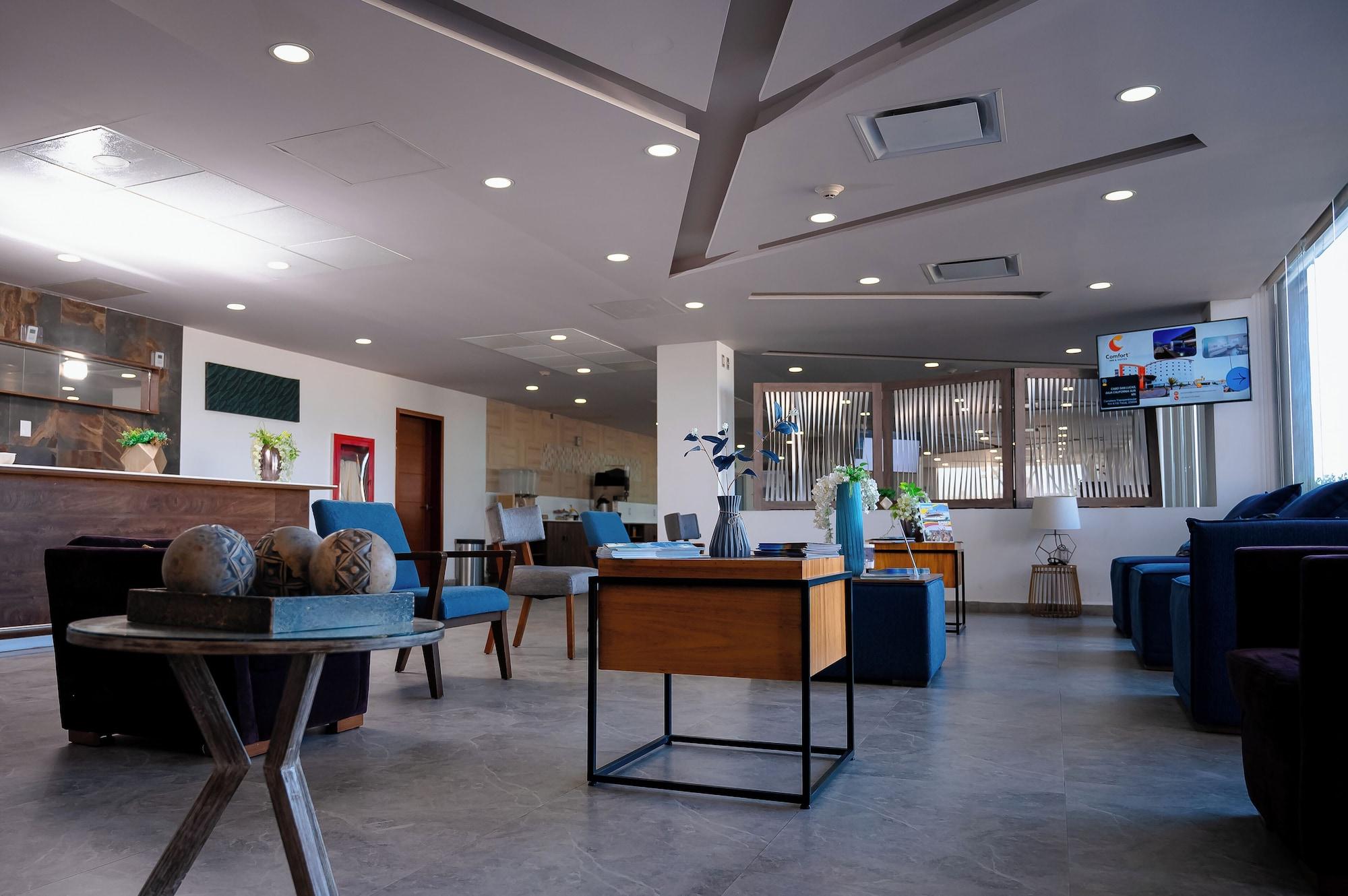 Vista Lobby Comfort Inn & Suites Los Cabos