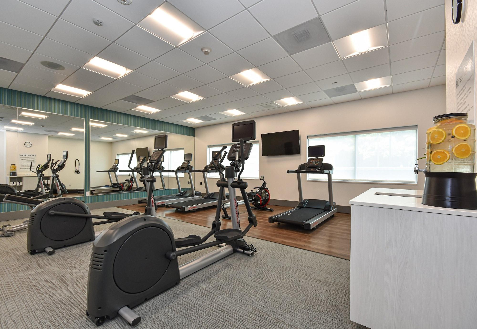 Gimnasio Holiday Inn Express & Suites Charlotte - Ballantyne by IHG